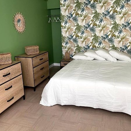 Appartement Graye Sur Mer, Courseulles Sur Mer Exteriör bild