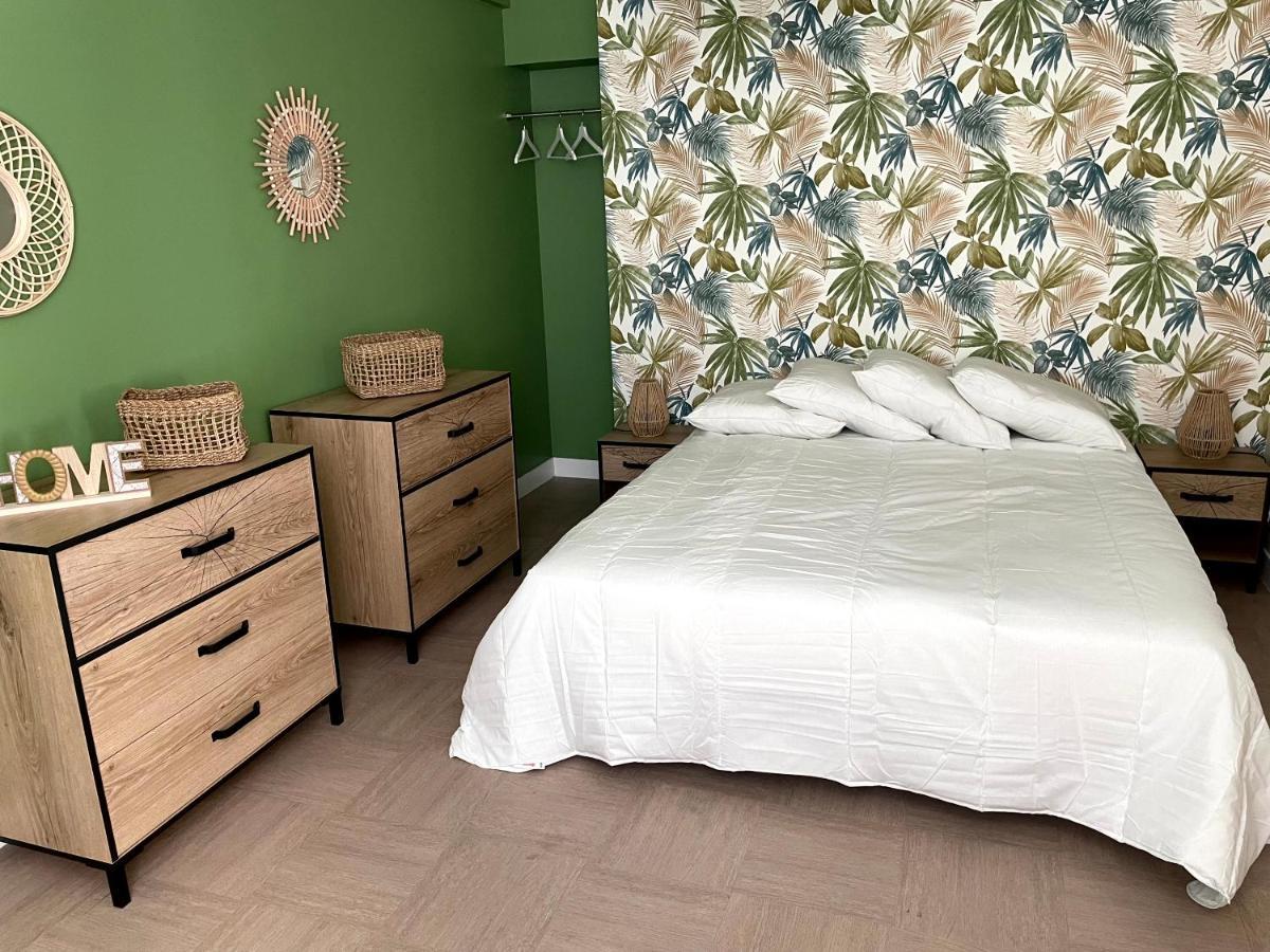 Appartement Graye Sur Mer, Courseulles Sur Mer Exteriör bild